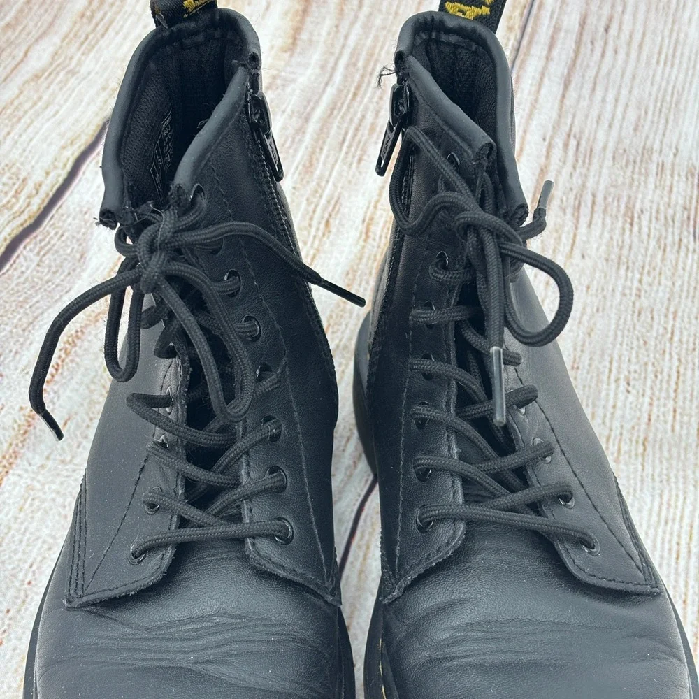 Dr. Martens Delaney Kids Black Leather‎ 8-Eye Side Zip Combat Boots Size 2 US
